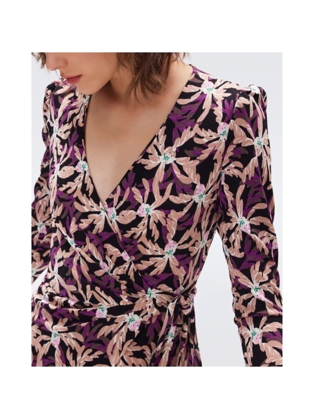 Diane Von Furstenberg Seoul Printed Wrap Jumpsuit Sz 4 Purple Tropical One Piece - Picture 3 of 10
